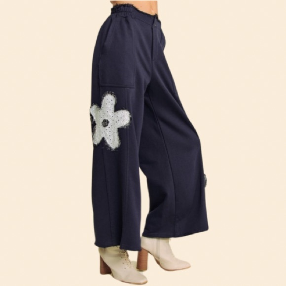 New Floral Patchwork Detail Front Pocketed Elastic Back French Terry Easy Pants - Picture 6 of 9